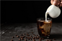 ترکیب شیر با قهوه به تقویت سیستم ایمنی بدن کمک می‌کند.