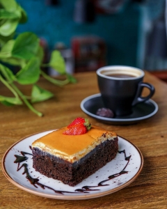 نانوایی و شیرینی پزی کافه باغ کاریز (10)