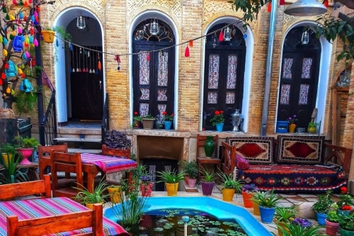 اقامتگاه ترنجستان شیراز